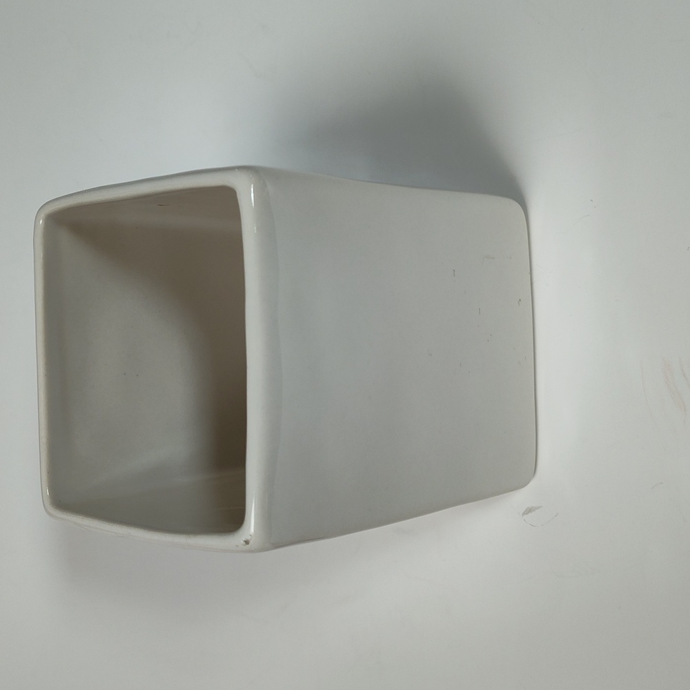 Rae Dunn White Ceramic Pencil Holder - Picture 4 of 4